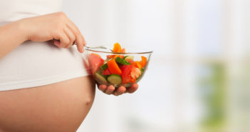 Ernährung in der Schwangerschaft (Foto © evgenyatamanenko - Fotolia.com)