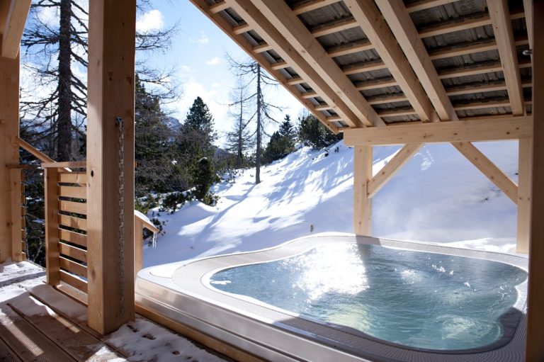 Jacuzzi eines Chalets