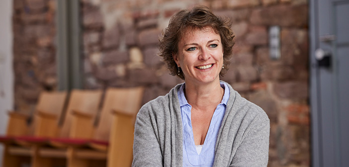 Bloggerin Julia berichtet über ihr Leben mit Neurodermitis